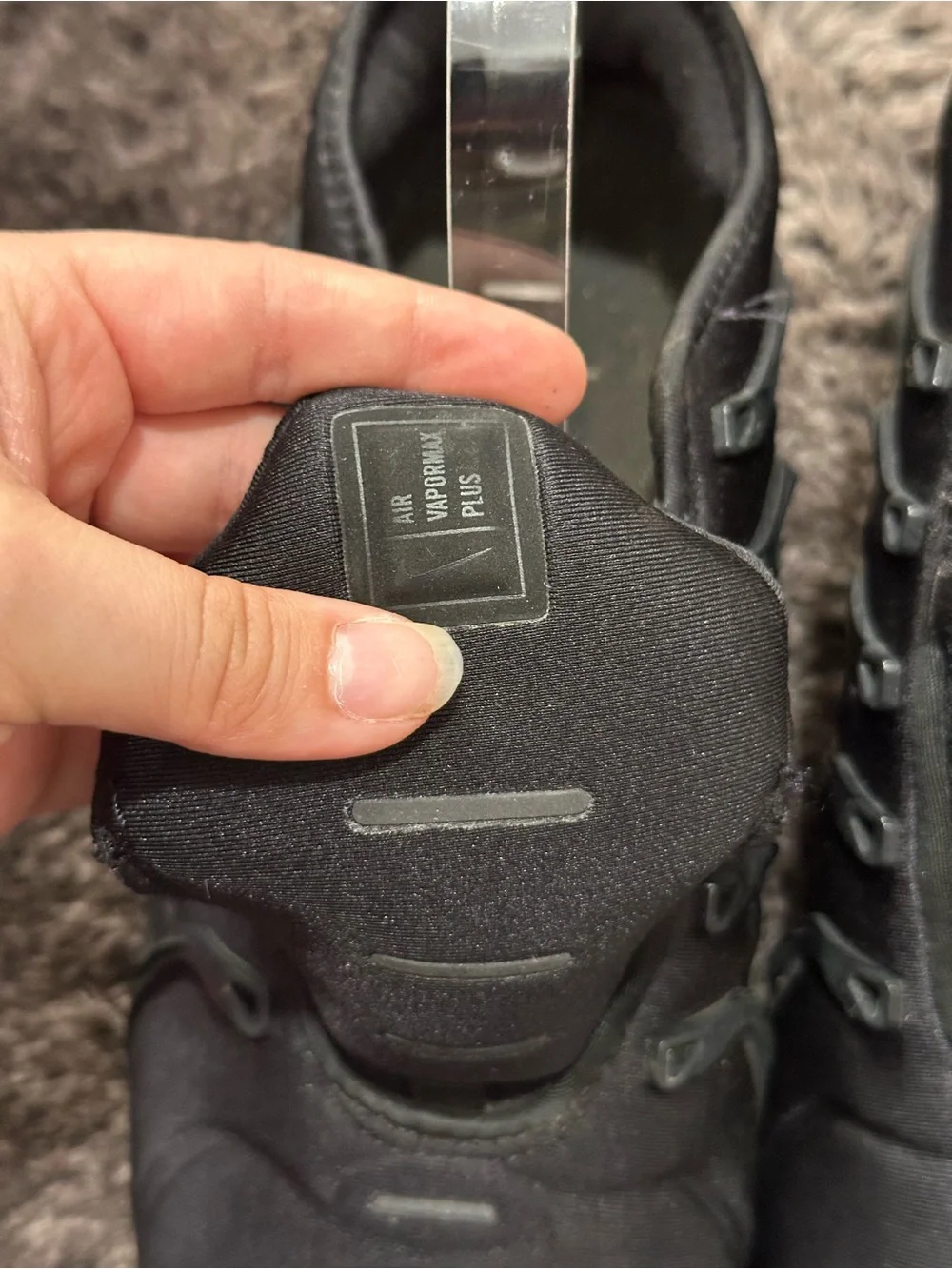 Nike Triple Black Air Vapor Max Plus SE Sneaker Sz 8.5 *NO LACES* Streetwear